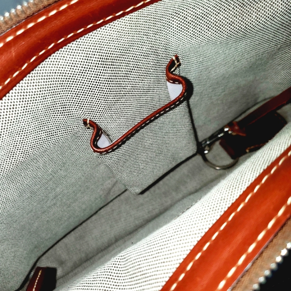 Dooney &Bourke key, fab Wallet Shoulder Bag - Picture 11 of 12
